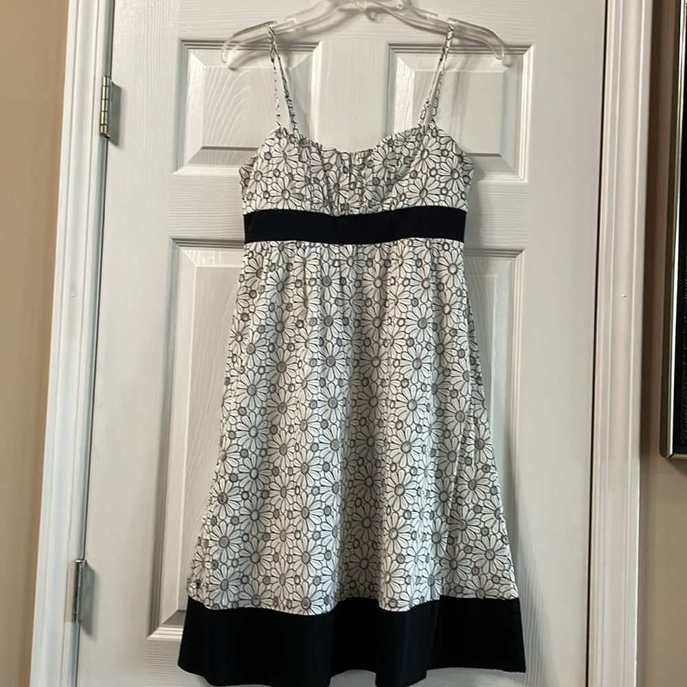 ❤️ 5/$25 - Sequin Hearts dress - Sz 7